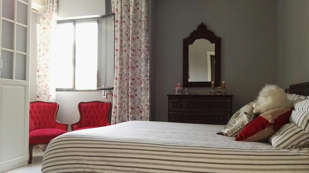 Triana Home & Free Parking Севиля Екстериор снимка